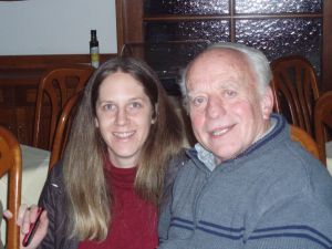 Hermann Lackner (Langlauf-Olympiateilnehmer 1964 Innsbruck) und Linda Horvath (Hochsprung-Olympiateilnehmnerin 2000 Sydney) bei der Weihnachtsfeier des TSV Hartberg Sektion Leichtathletik 2011