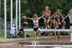 Olivia Zach bei der U18 ÖM über 2000m Hindernis